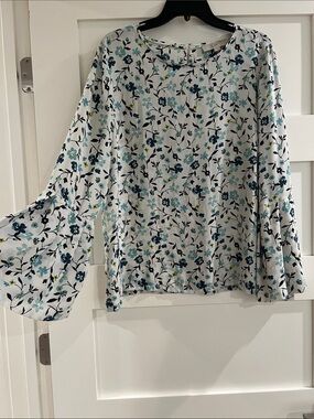 LOFT Women’s White Floral Bell-Sleeve Blouse